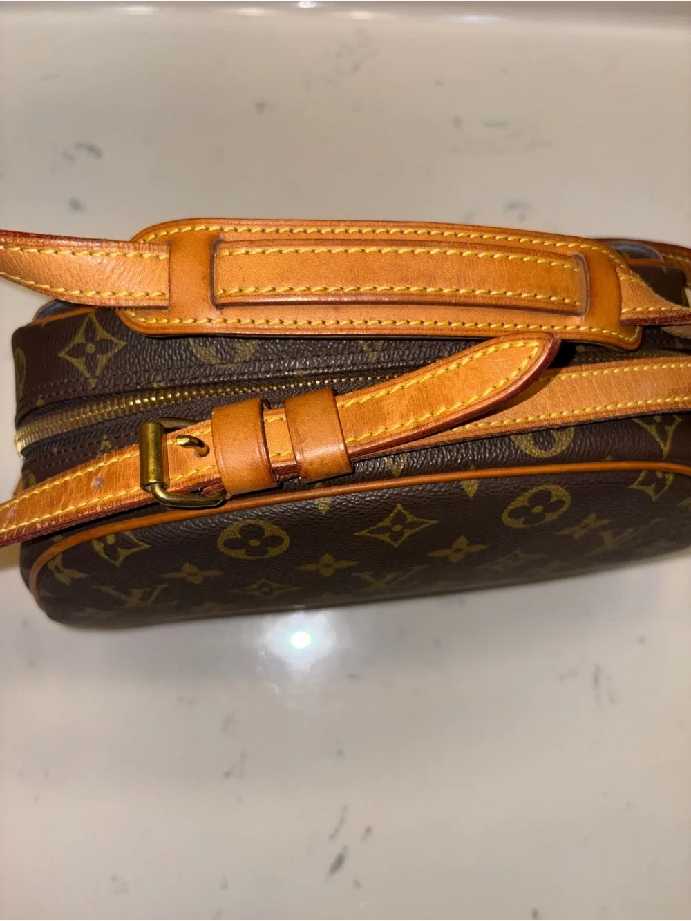 Louis Vuitton Blois Monogram Brown Crossbody NO0977 - Authentic